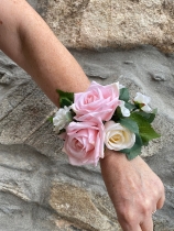 Wrist corsage